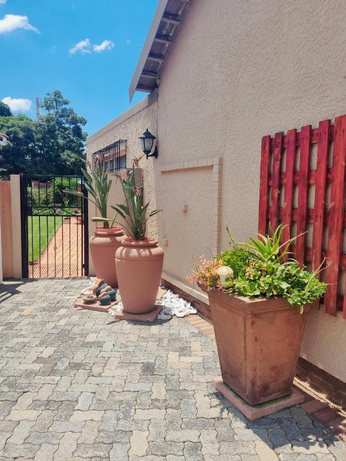 Isabel'S B & B Krugersdorp Exterior foto